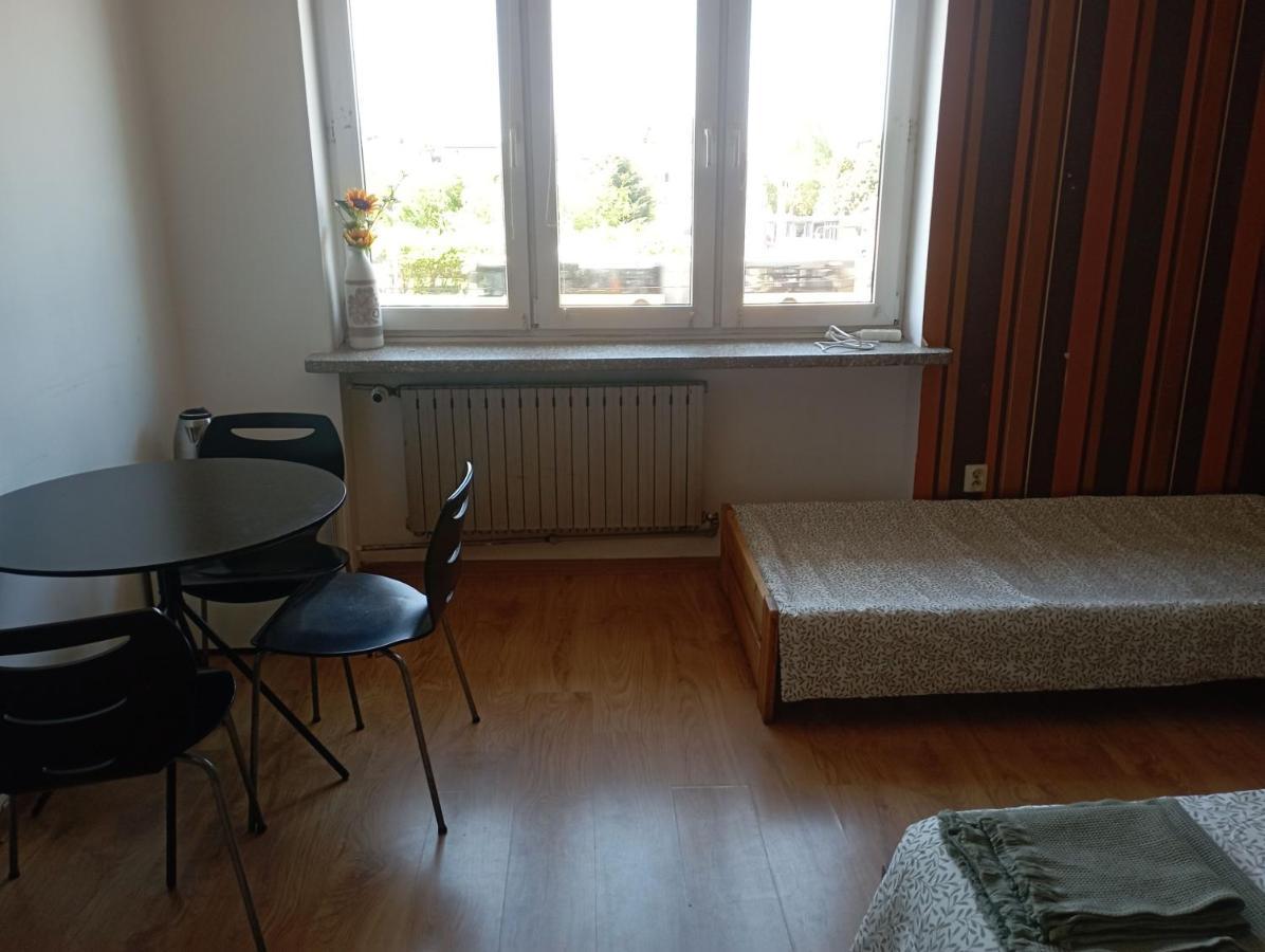 Pokoje Targowek Hotel Варшава Екстериор снимка