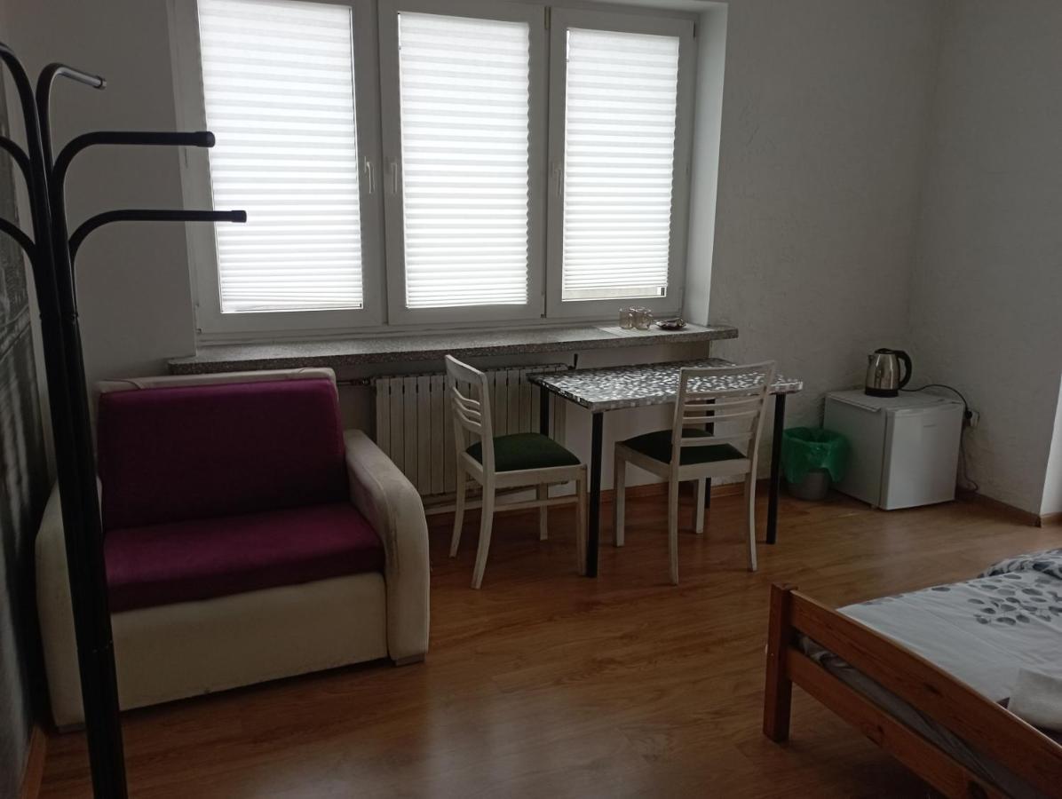 Pokoje Targowek Hotel Варшава Екстериор снимка