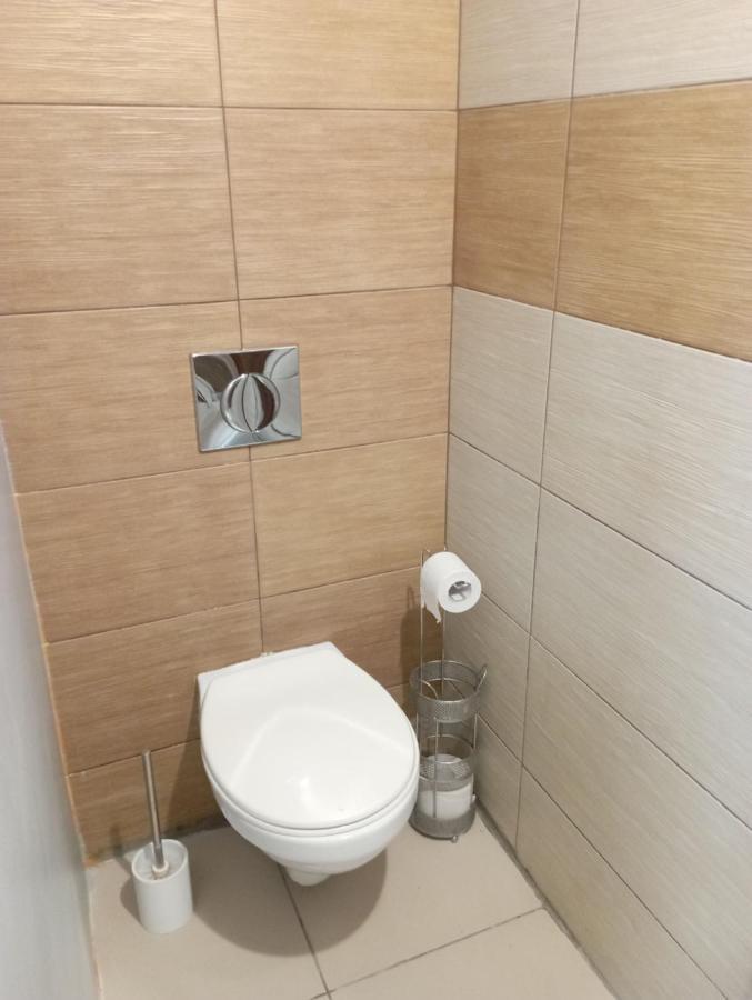 Pokoje Targowek Hotel Варшава Екстериор снимка