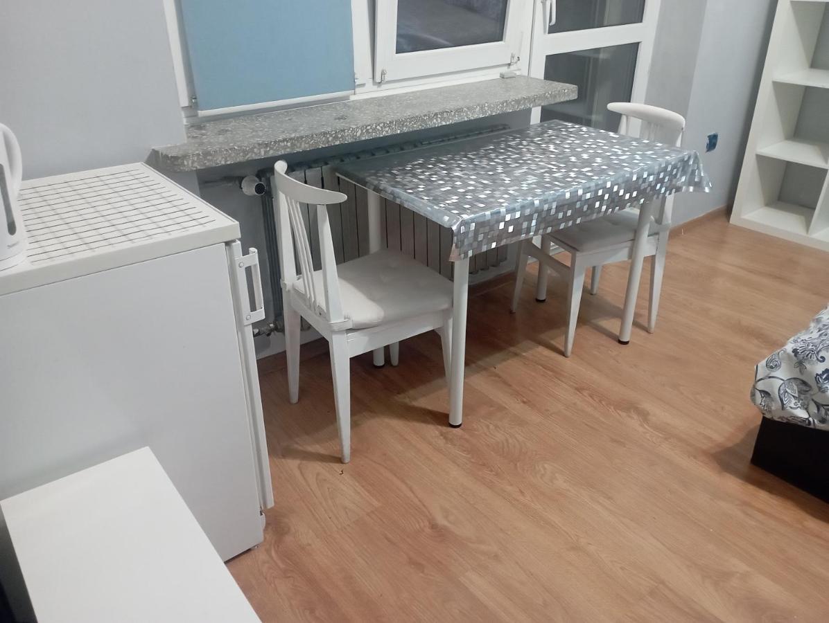 Pokoje Targowek Hotel Варшава Екстериор снимка